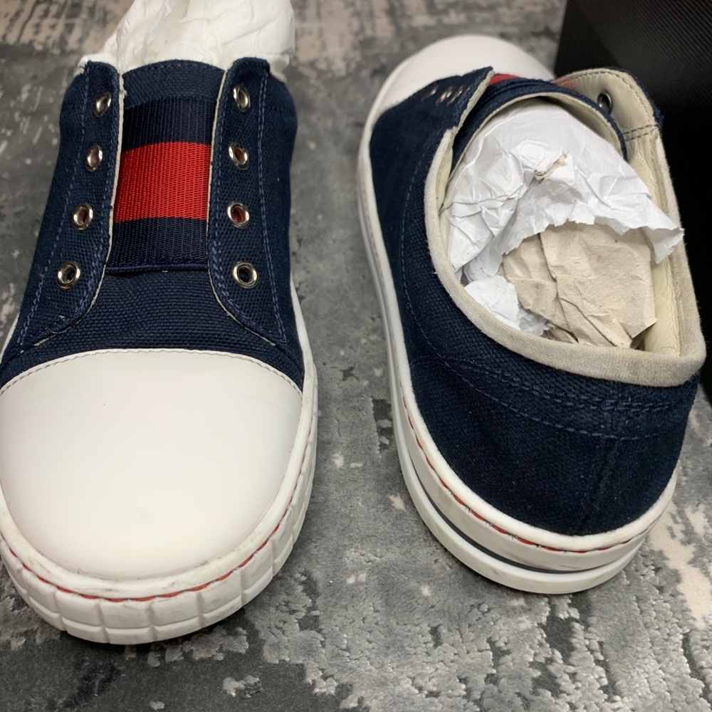 GUCCI
